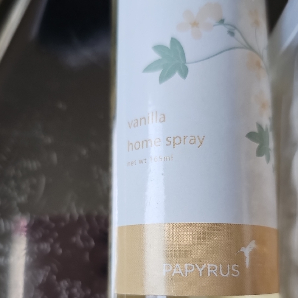 New Papyrus Vanilla Scented Home Room Spray and Aromatic Vanilla Scented Stones - Picture 3 of 8